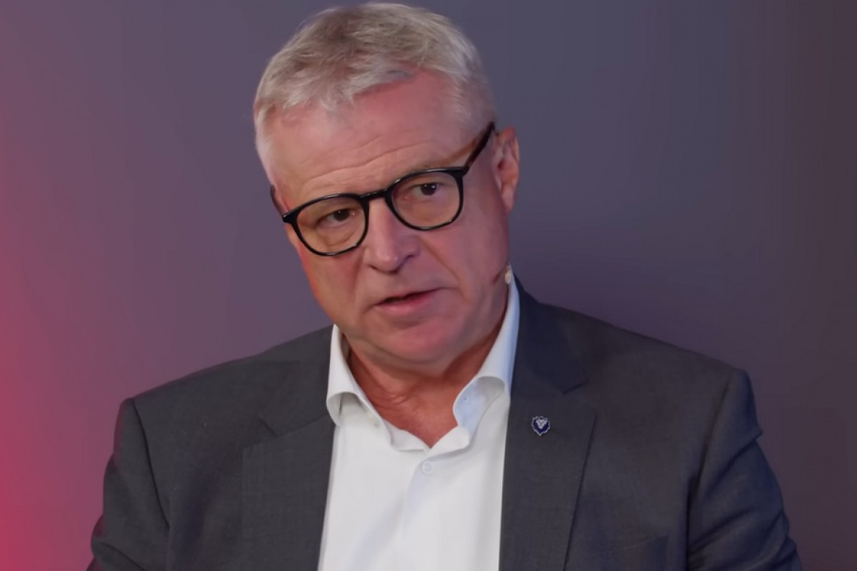 Zpravodajské služby a slepá zóna moci Zpravodajské služby a slepá zóna moci