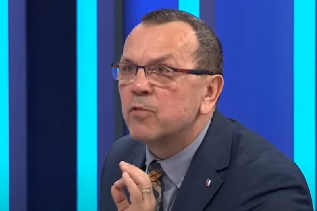 S premiérem v Egyptě a s láskou k penisům. Foldyna běsní S premiérem v Egyptě a s láskou k penisům. Foldyna běsní