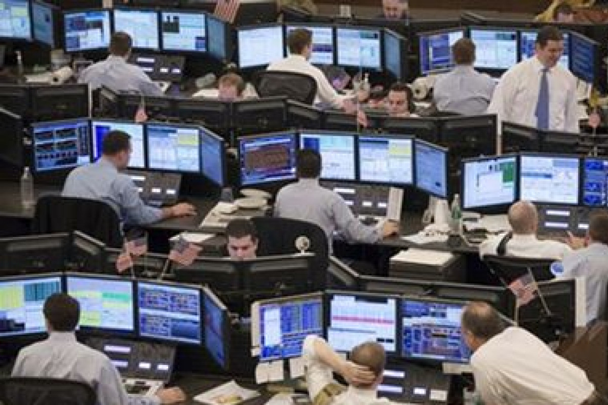 Týden na akciových trzích: Čtyři dny akcie rostly, pokles jen v pondělí