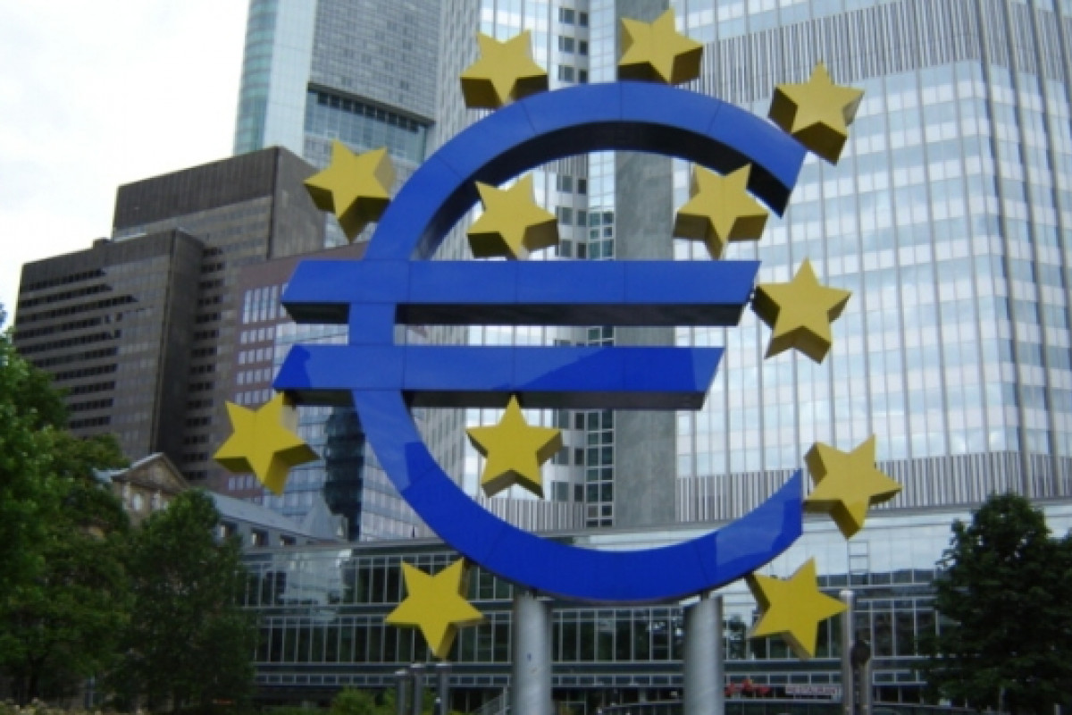 ECB: Zvýšení sazeb, ale konec cyklu je na dohled