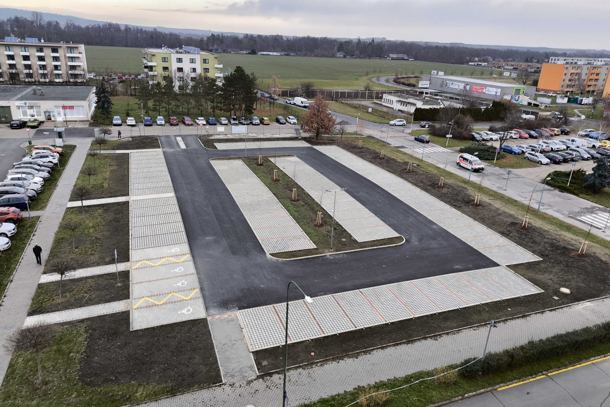 Parkování u prostějovské nemocnice bude jednodušší