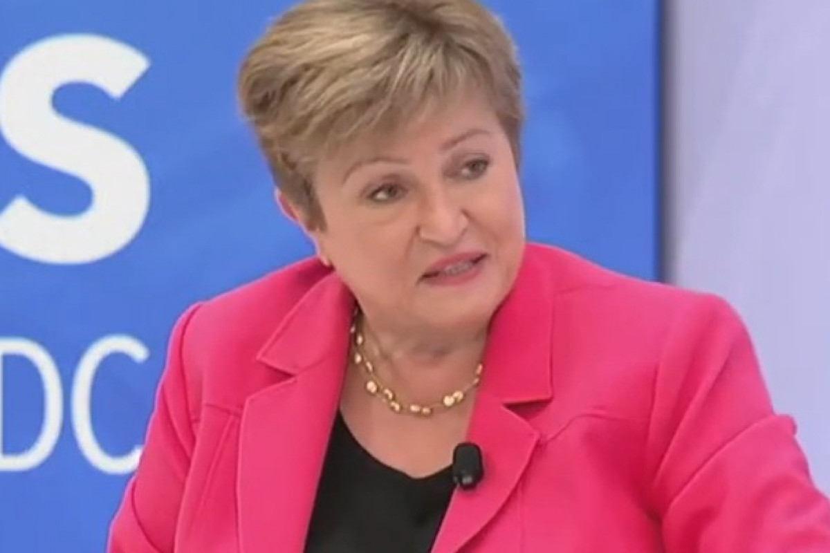 Globální ekonomika na hraně. Válka a dluhy dusí svět Globální ekonomika na hraně. Válka a dluhy dusí svět