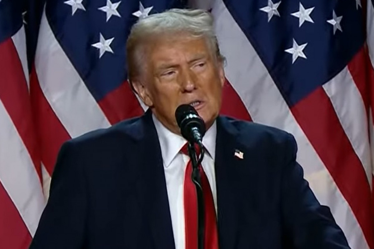 Trump navzdory verdiktu soudu zvyšuje cla na 15 procent Trump navzdory verdiktu soudu zvyšuje cla na 15 procent