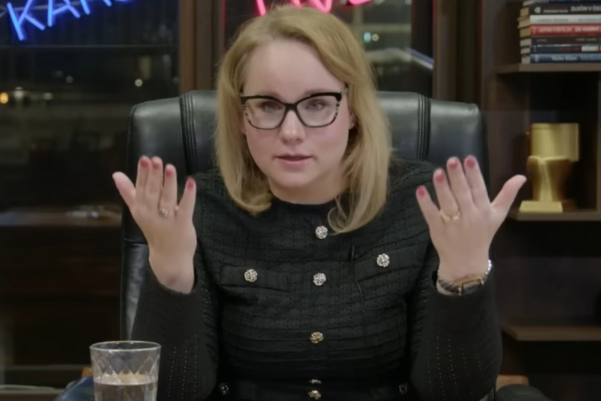 Hrad jde po Babišovi, tvrdí Stonjeková. SMS jsou jen záminka