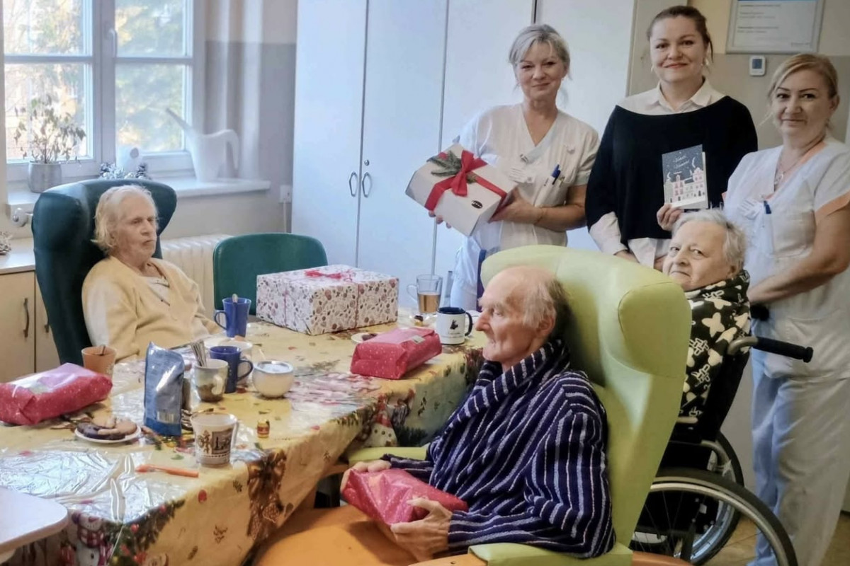 KOUZELNÉ VÁNOCE NADACE AGEL opět rozzářily tváře dětí i dospělých