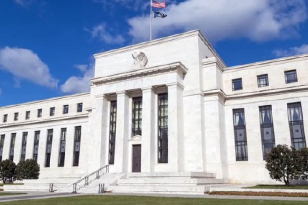 Fed pod tlakem. Inflace roste, Trump tlačí na snížení úroků