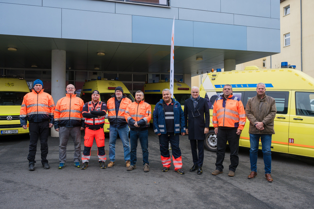 Vyřazené sanitky posílí techniku silničářů v Plzeňském kraji