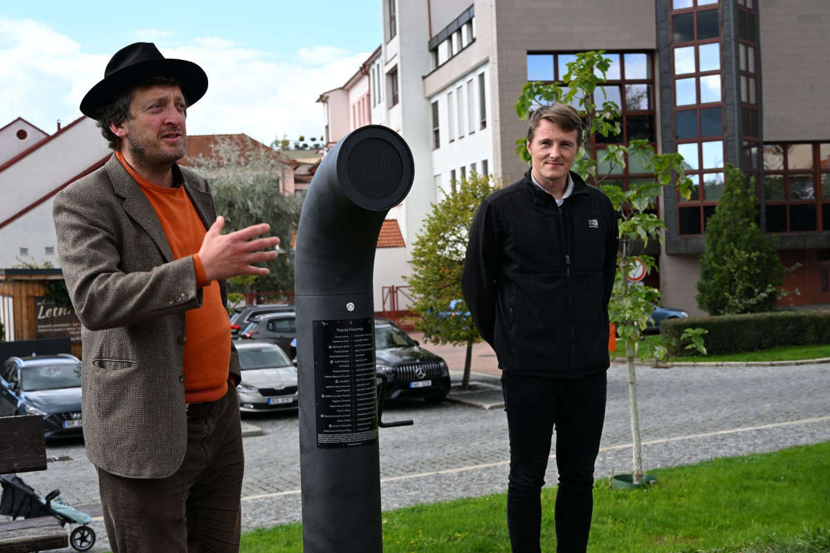 V Písku vyrostlo poetické mluvítko Poesiomat
