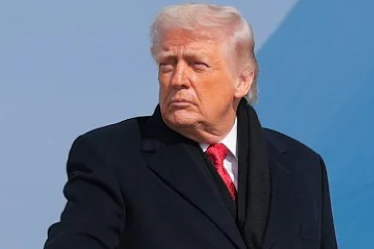 Trump zveřejnil zprávu Macrona a hrozí cly na francouzské víno