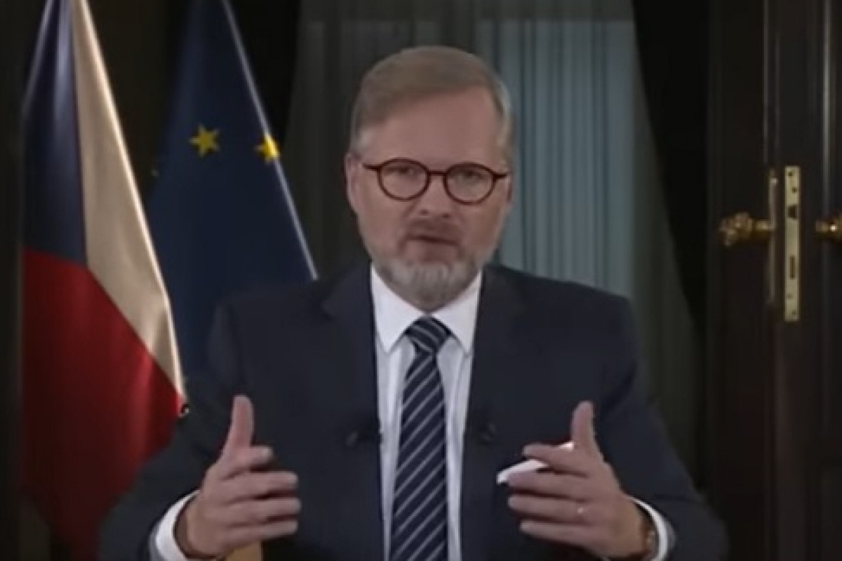 Úplatky a vydírání? Podle Fialy cesta k modernizaci instituce Úplatky a vydírání? Podle Fialy cesta k modernizaci instituce