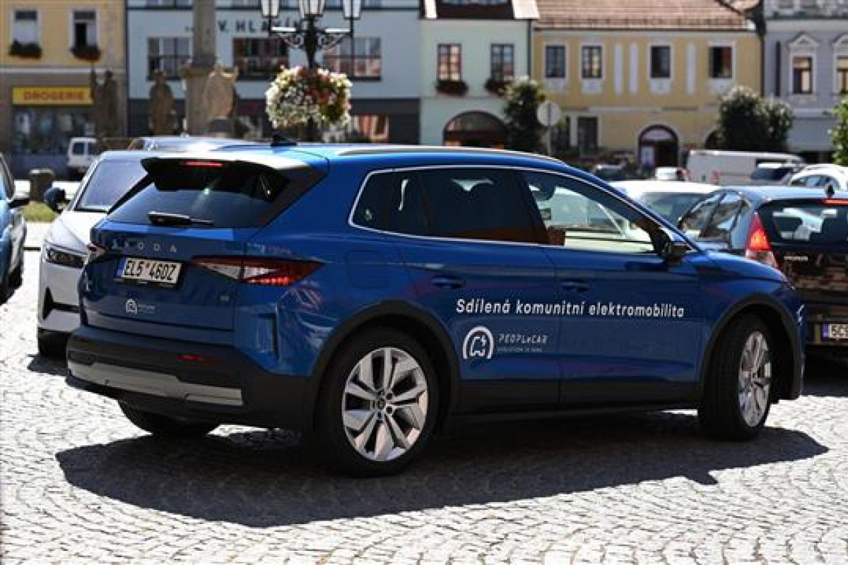Město Písek uvedlo do provozu své první sdílené auto Město Písek uvedlo do provozu své první sdílené auto
