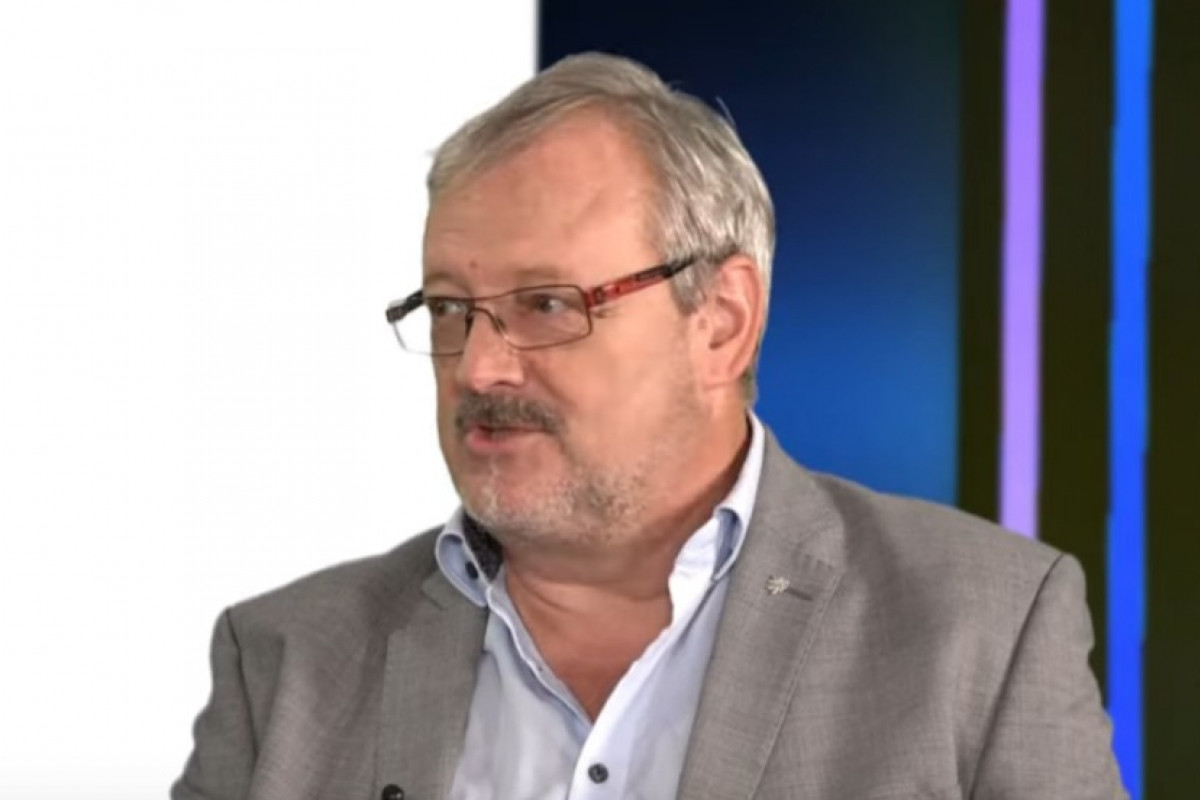 Petr Markvart: Už Slovensko vstáva, putá si strháva Petr Markvart: Už Slovensko vstáva, putá si strháva