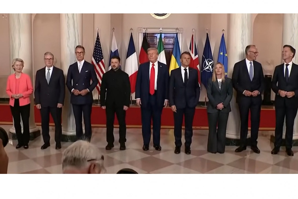 Summit v Bílém domě aneb „Sněhurka a sedm trpaslíků"
