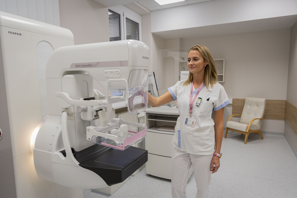 Půl roku mamografu v Krajské nemocnici Tomáše Bati ve Zlíně Půl roku mamografu v Krajské nemocnici Tomáše Bati ve Zlíně