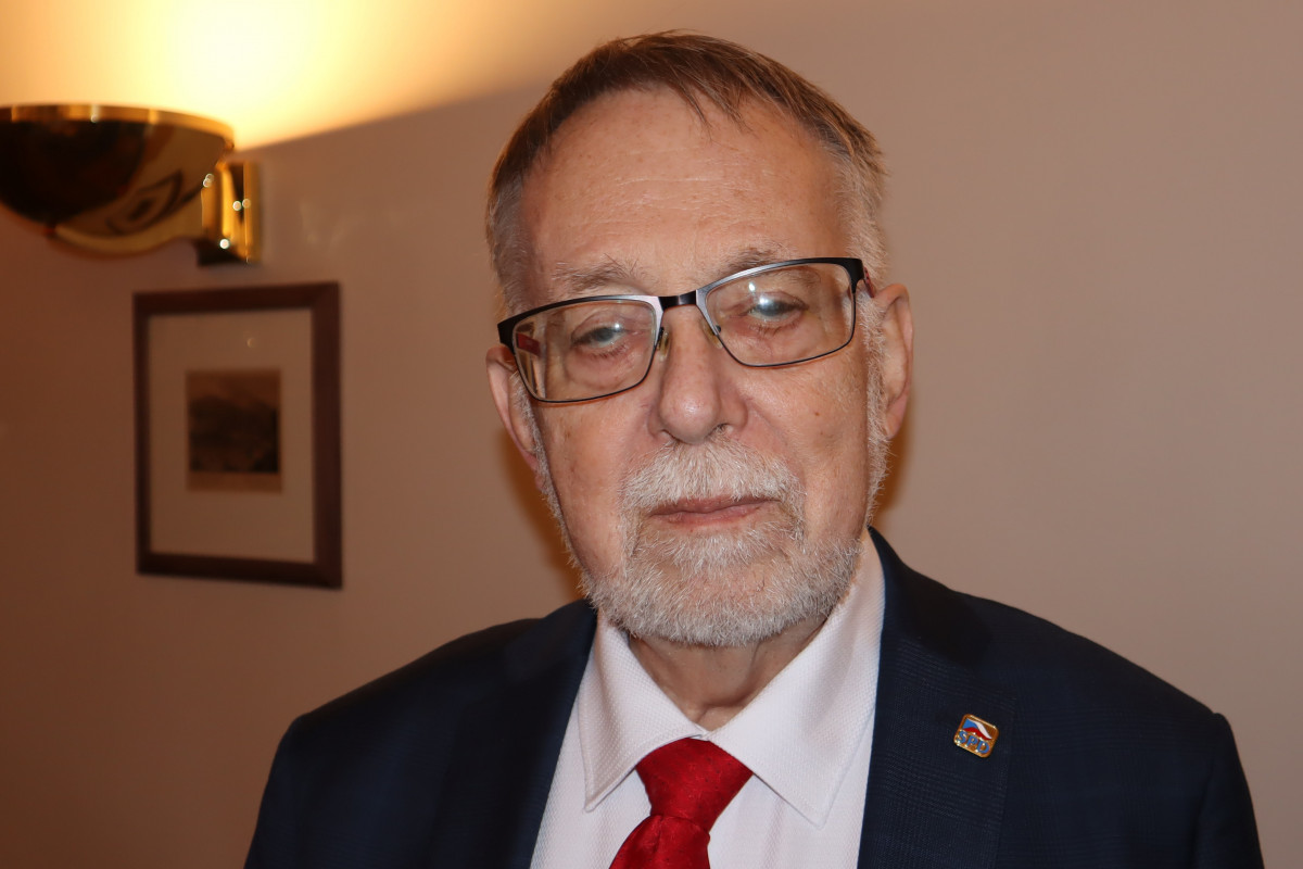 Jaroslav Bašta: Odporují-li fakta naší ideologii, běda faktům! Jaroslav Bašta: Odporují-li fakta naší ideologii, běda faktům!