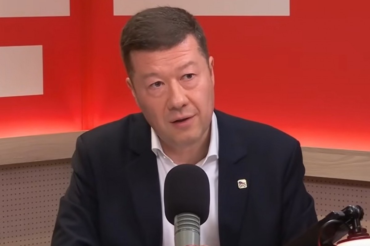 Policie řeší podvody s dávkami. Okamura žádá jejich zrušení