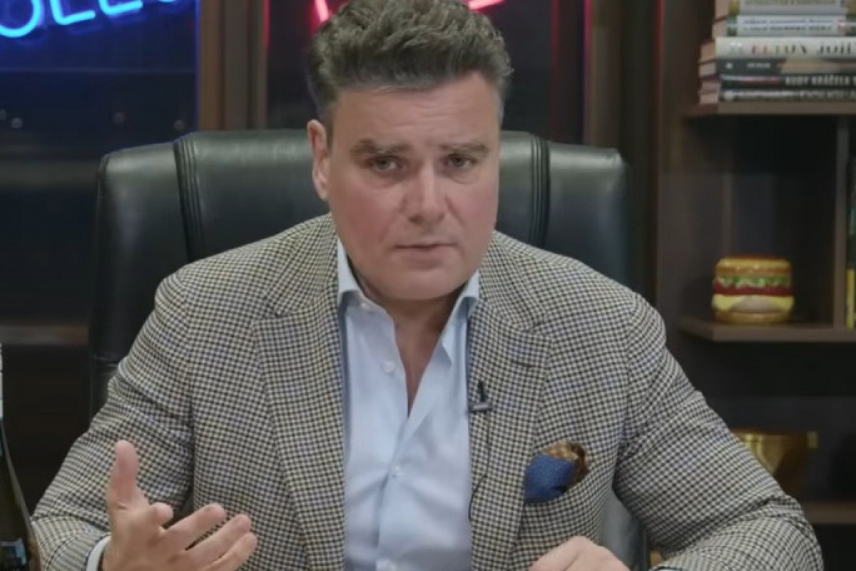 Holec rozcupoval Moravce i Pavla. Padala slova o frašce a patosu