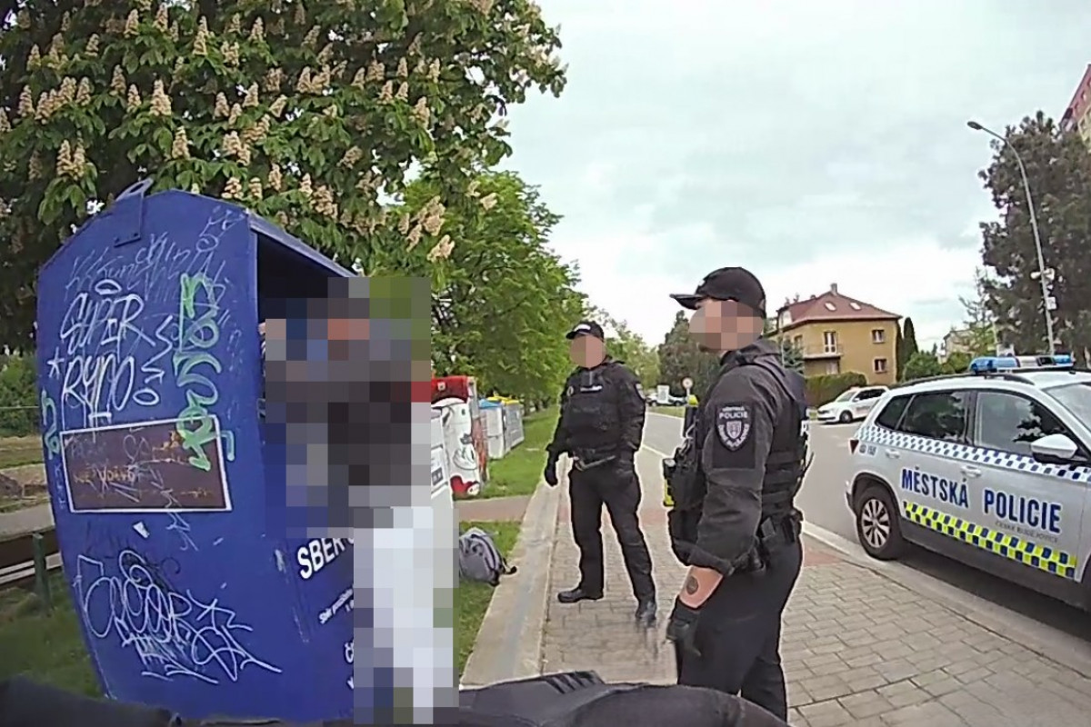 Zabydlel se v kontejneru, vyrušila ho hlídka městské policie Zabydlel se v kontejneru, vyrušila ho hlídka městské policie
