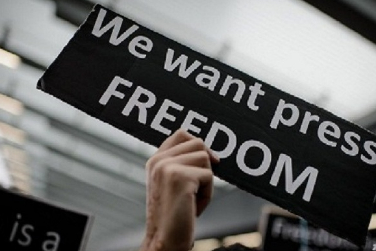 EU zavádí zákon, který definuje „svobodu tisku“ a zavádí tak cenzuru