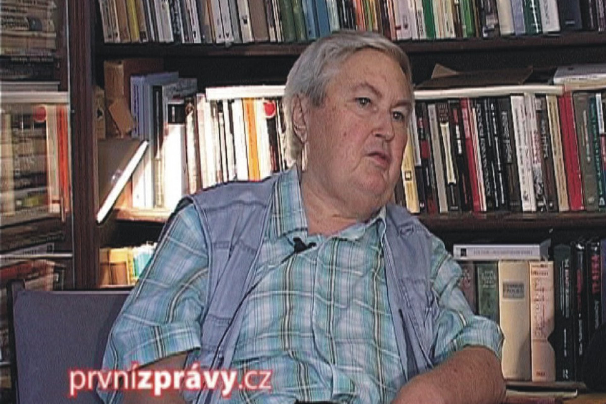 Roček: Manželka, volební papíry, a vzpomínka na klan.