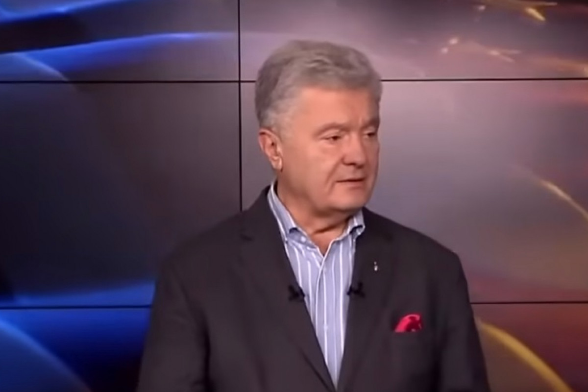 Porošenko k vedení armády: Přestaňte organizovat masové útoky a zachraňte vojáky!