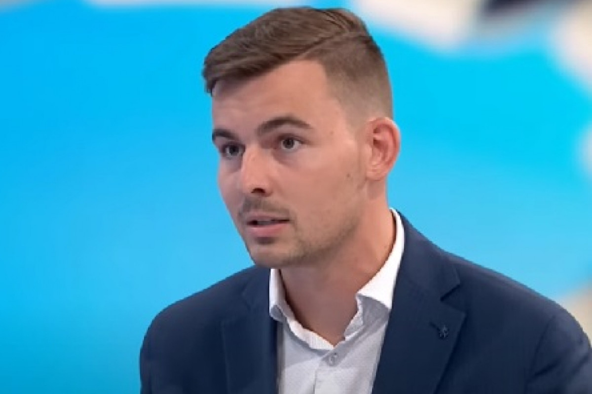 Když o nákupu vozidel rozhodují ideologové a politici Když o nákupu vozidel rozhodují ideologové a politici