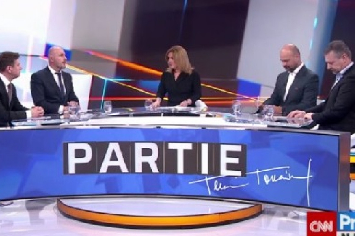 Spory uvnitř vládní koalice. V nedělní Partii bylo veselo