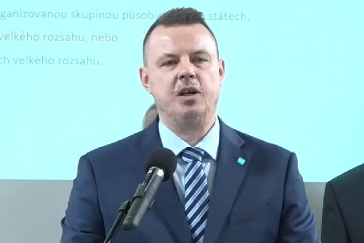 Fialova „miliardová historka“ má dohru. Rajchl podavá trestňák