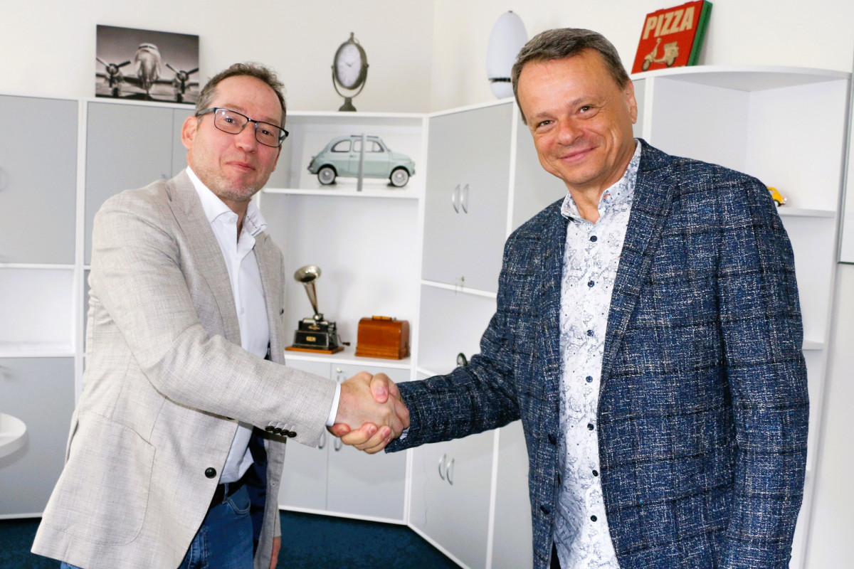 Klinika anesteziologie a intenzivní medicíny má nového přednostu Klinika anesteziologie a intenzivní medicíny má nového přednostu