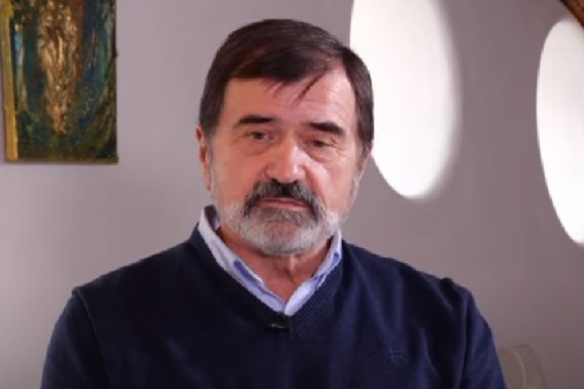 Legenda promluvila a naše armáda se otočila zády Legenda promluvila a naše armáda se otočila zády