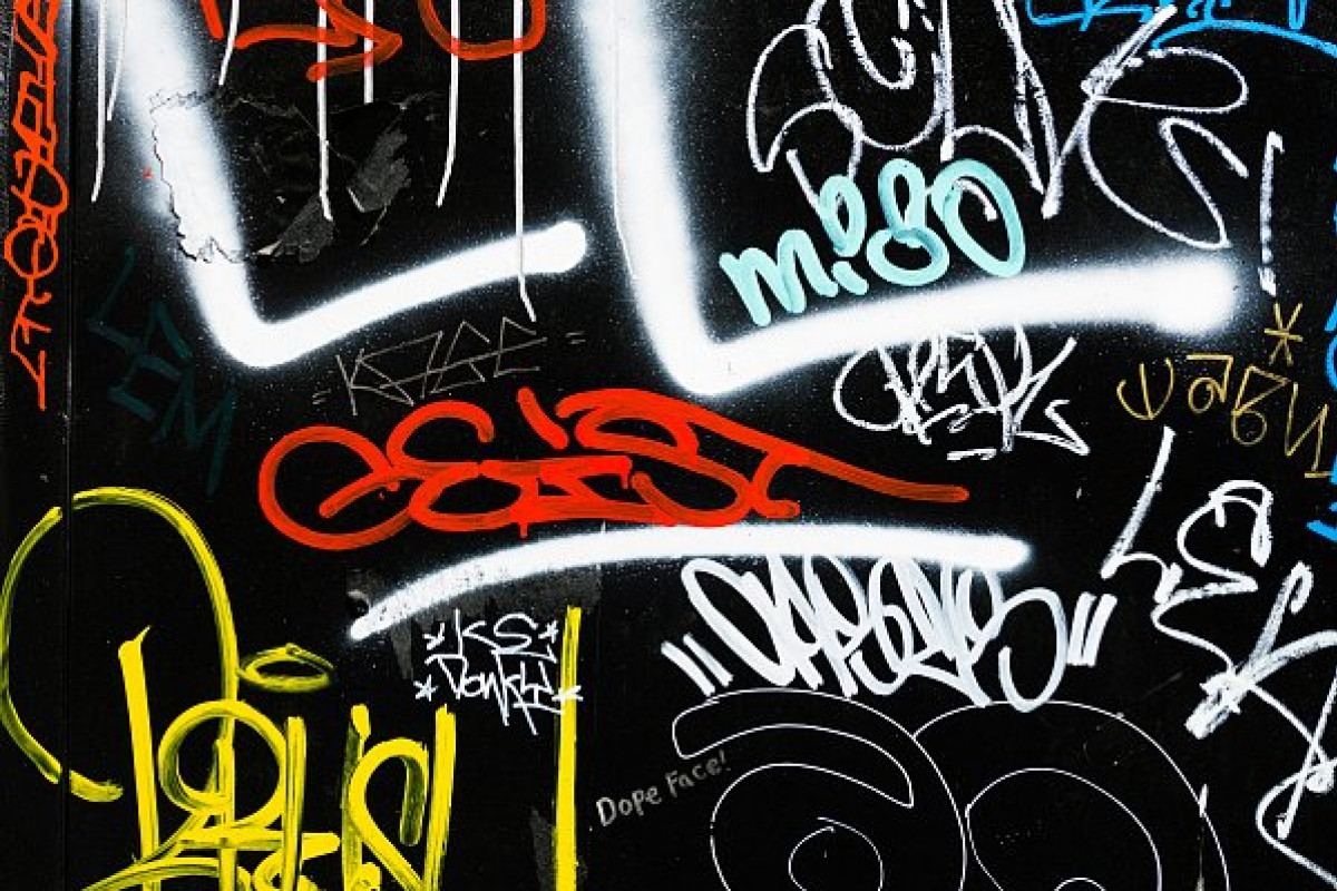 Praha 7 pomůže majitelům domů v boji proti graffiti