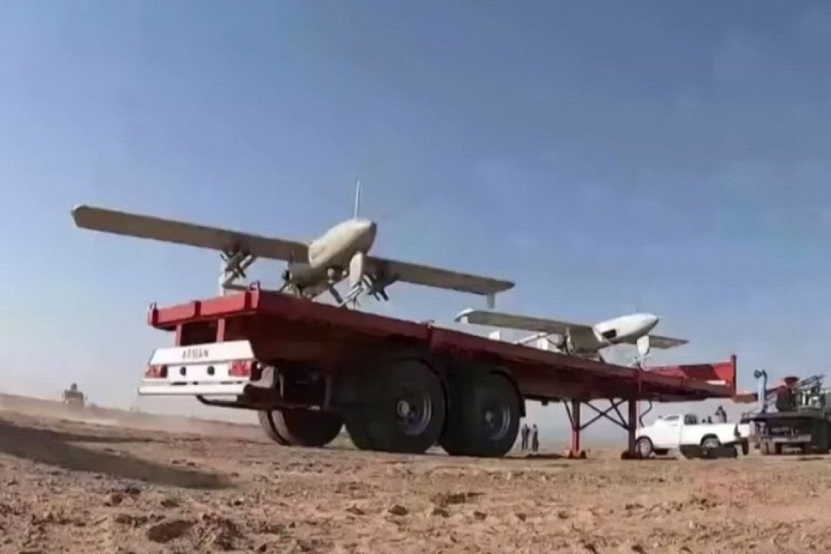 Írán posiluje obranu ostrova Charg před možným útokem USA