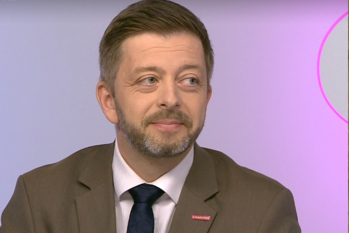 Rakušan jako „premiér budoucnosti“, voliči zůstávají chladní