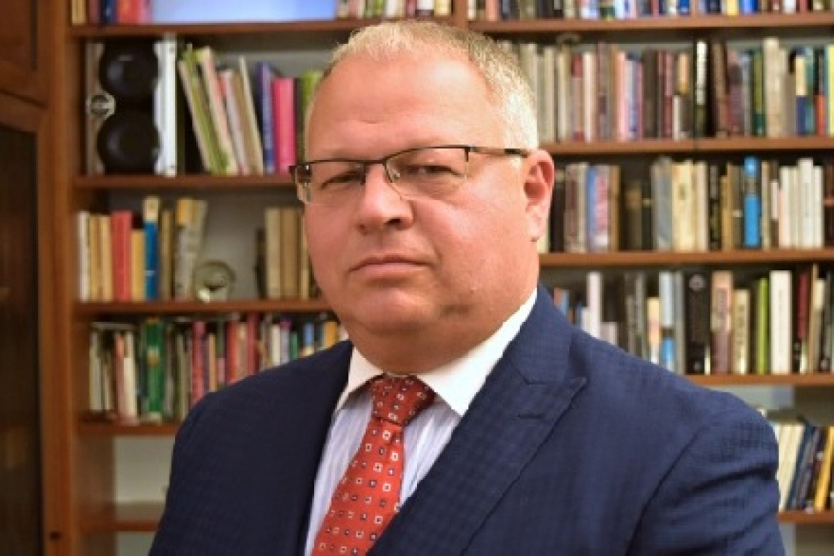 Mlčeti zlato! Akční plán vlády na to, jak vás zavřít, je tu