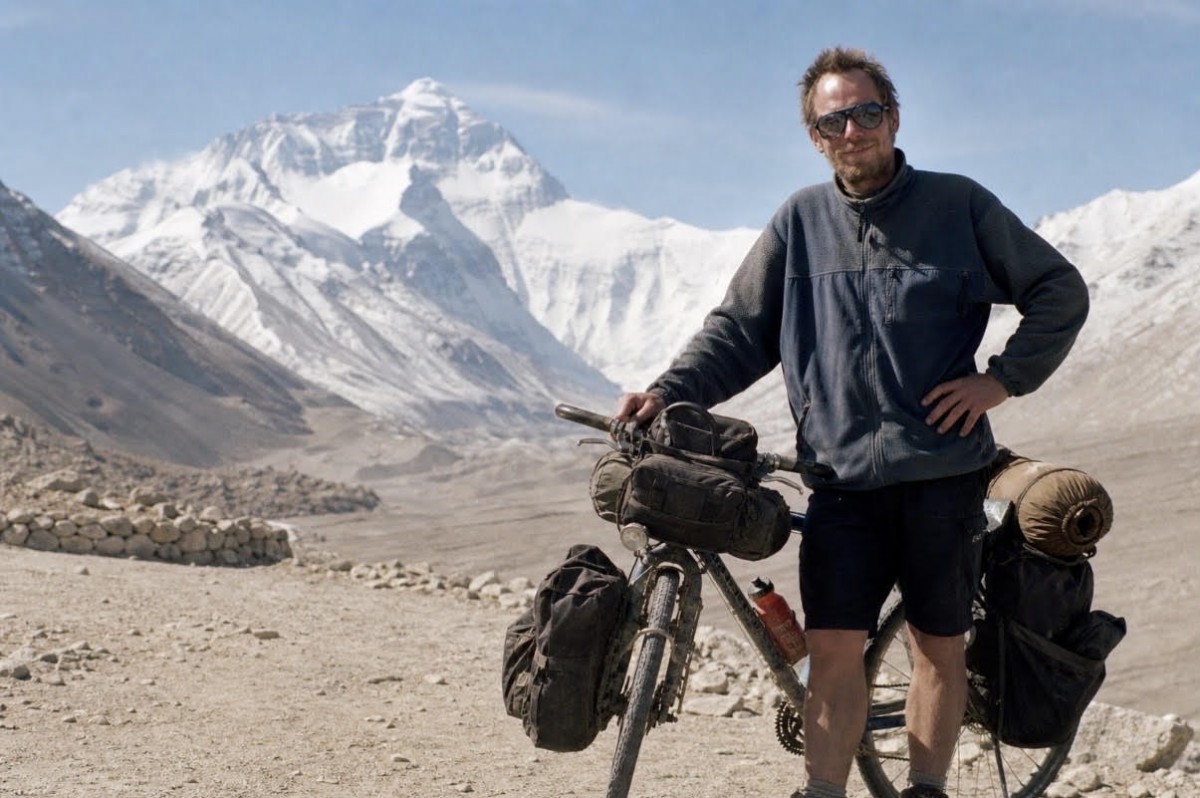 Muž, který dojel na Everest na kole a bez kyslíku