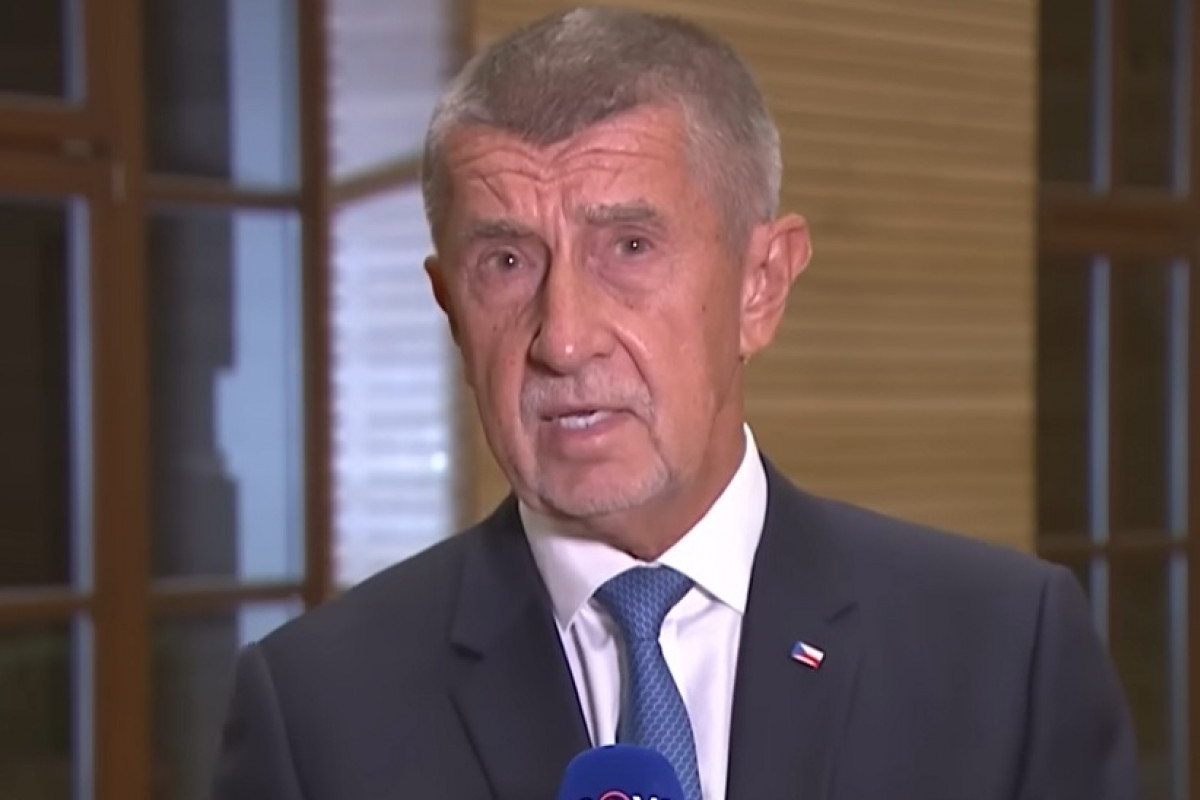 Kvůli Babišovi dusno. Rajchl vytáhl jméno von der Leyenové Kvůli Babišovi dusno. Rajchl vytáhl jméno von der Leyenové