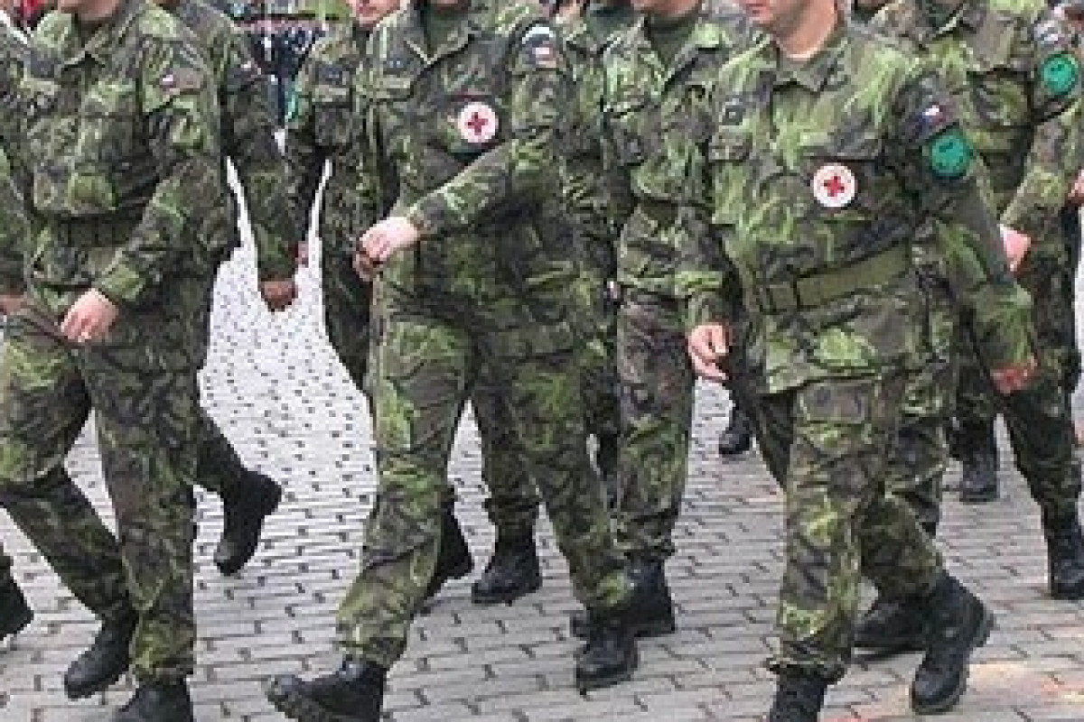 Vyslání modrých přileb nebo vojáků NATO bude  jen eskalovat konflikt na Ukrajině