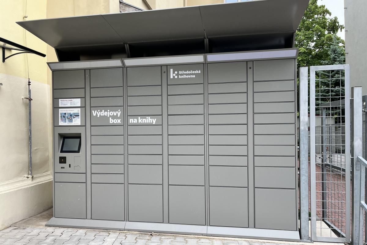 Středočeská knihovna rozšířila výdejní box a půjčování e-knih