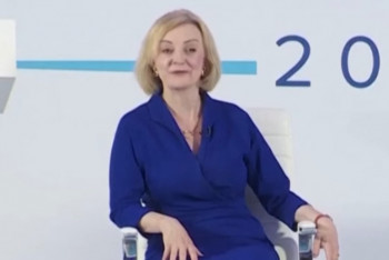 Paní Trussová – a kdo ještě chce zemřít? Paní Trussová – a kdo ještě chce zemřít?