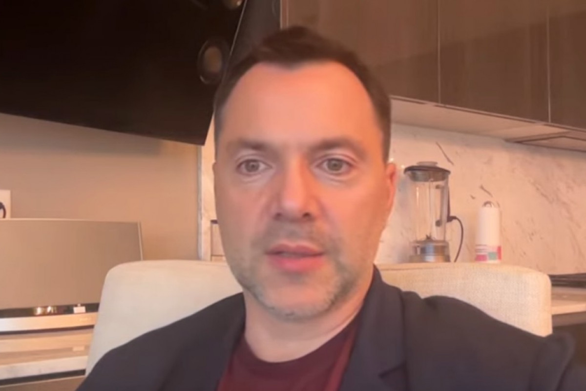 Arestovič: Kyjev nenašel správnou odpověď na Putinův návrh na velikonoční příměří Arestovič: Kyjev nenašel správnou odpověď na Putinův návrh na velikonoční příměří