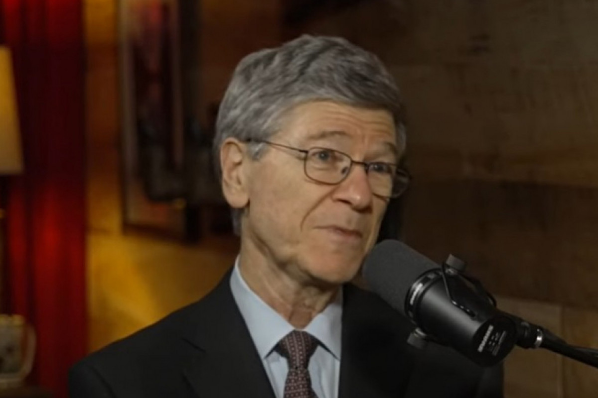 Profesor Sachs: USA vedou válku proti Íránu, protože si to přeje Izrael Profesor Sachs: USA vedou válku proti Íránu, protože si to přeje Izrael