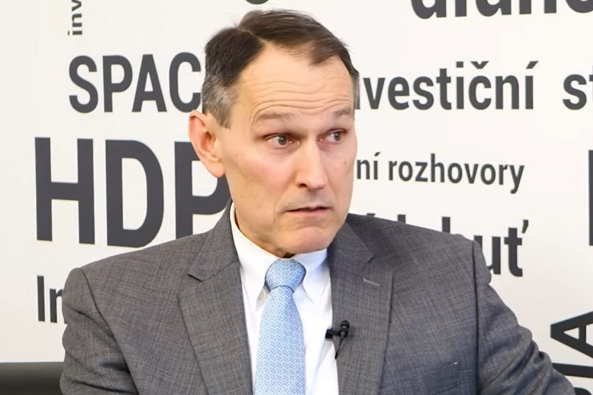 Erik Best: Ministr obrany a válečný prezident