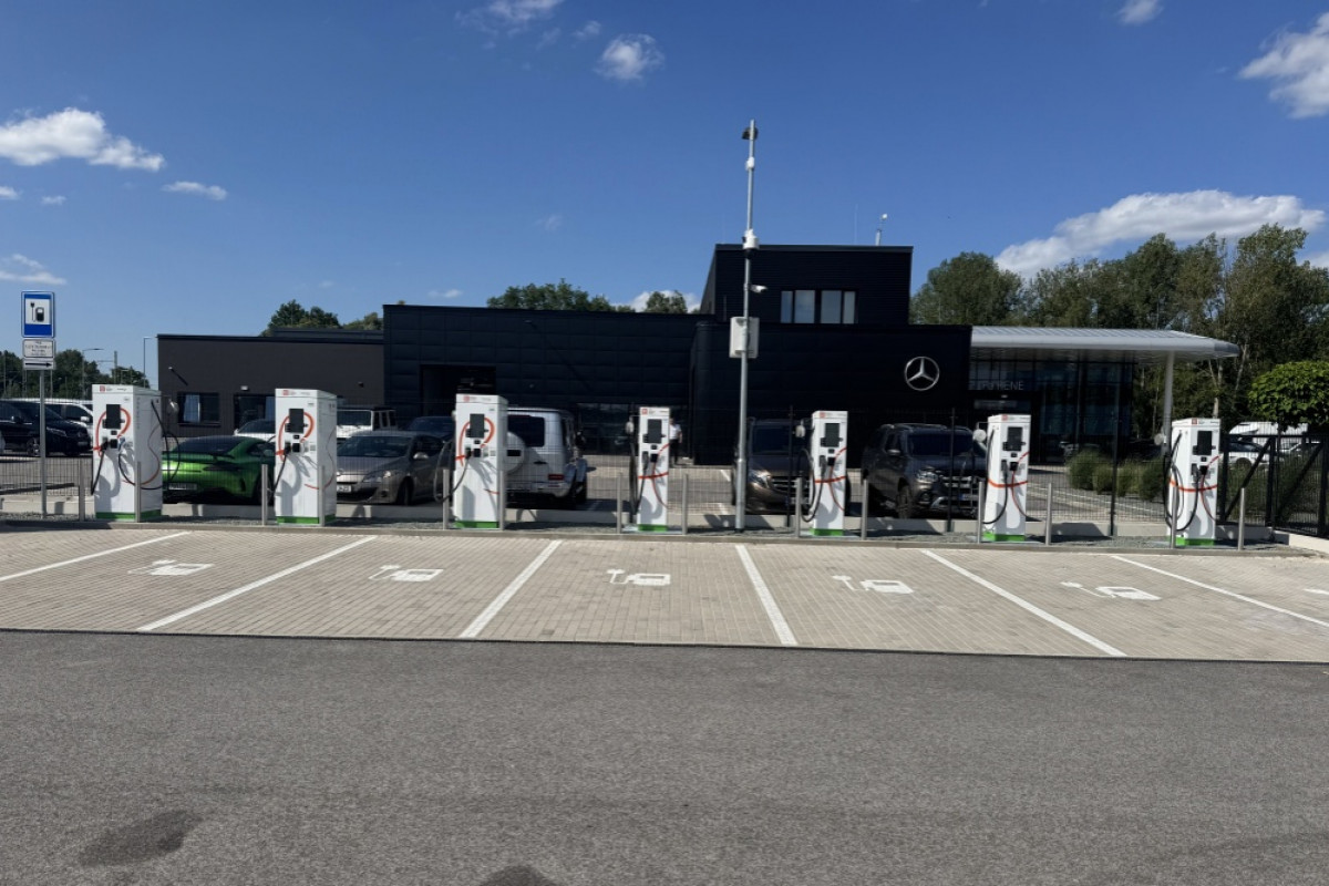 ČEZ zrychluje ultrarychlé dobíjení v Pardubickém kraji