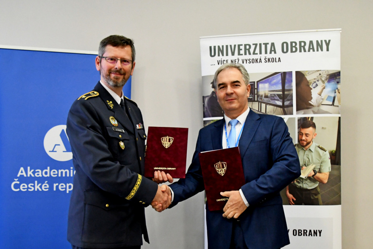 Akademie věd a Univerzita obrany podepsaly dohodu o výzkumu