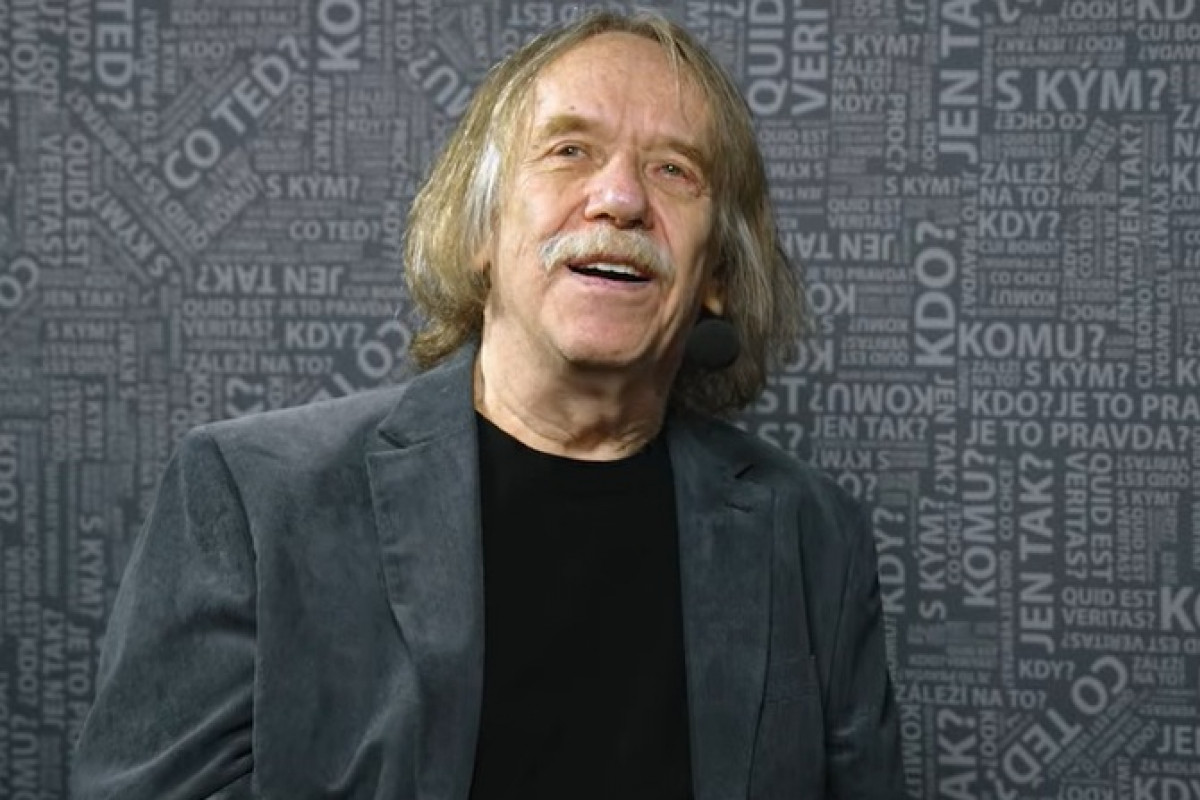 Jarek bez cenzury. Říkám, co chci, a šípy ať si letí Jarek bez cenzury. Říkám, co chci, a šípy ať si letí