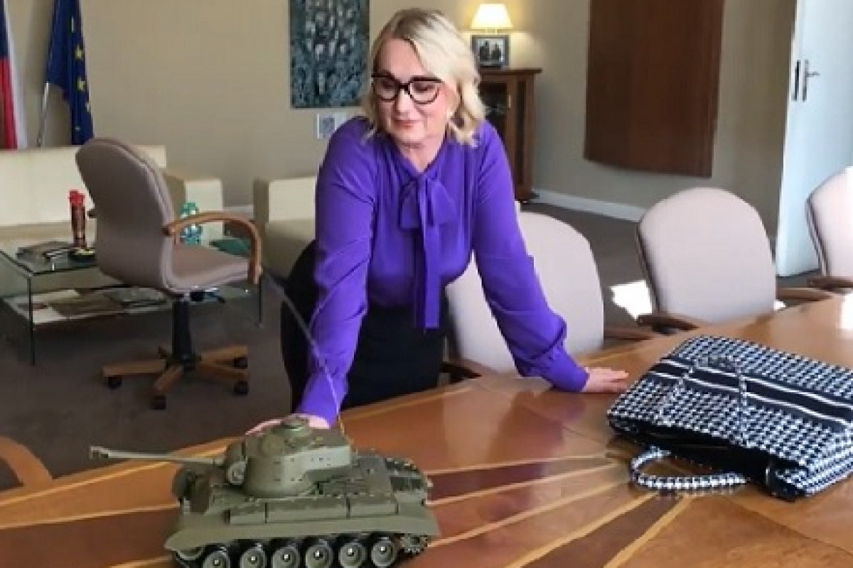 Černochová to schytala ze všech stran. Jen Fiala ji rozumí Černochová to schytala ze všech stran. Jen Fiala ji rozumí