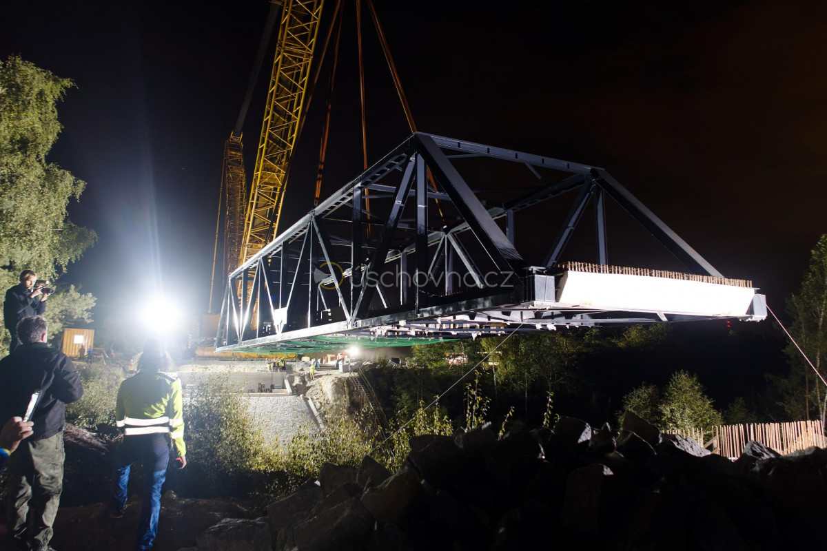 Historická konstrukce plzeňského Faltusova mostu je na novém místě