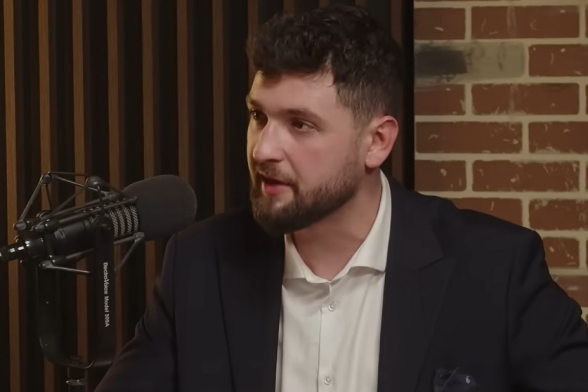 Gregor varuje před hrou Hradu. Společnost je na pokraji exploze Gregor varuje před hrou Hradu. Společnost je na pokraji exploze