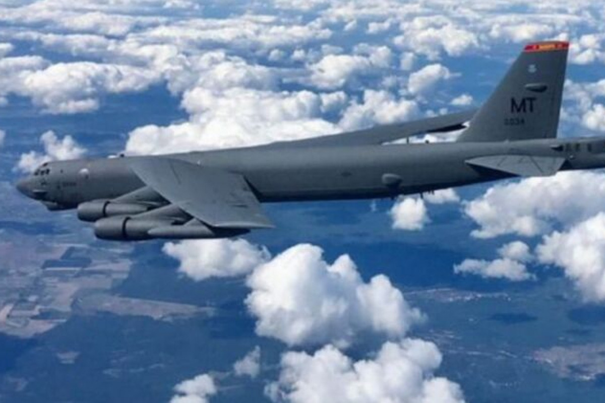 Americký „jaderný“ bombardér letěl podél hranice s Ruskem Americký „jaderný“ bombardér letěl podél hranice s Ruskem