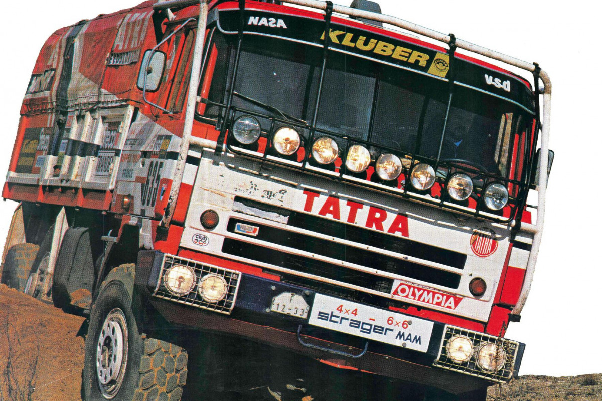 TATRA - nákladní i osobní automobily na plakátech a v prospektech